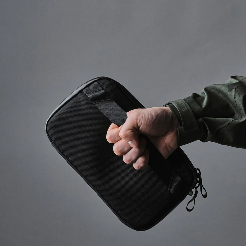 Elements tech case mini