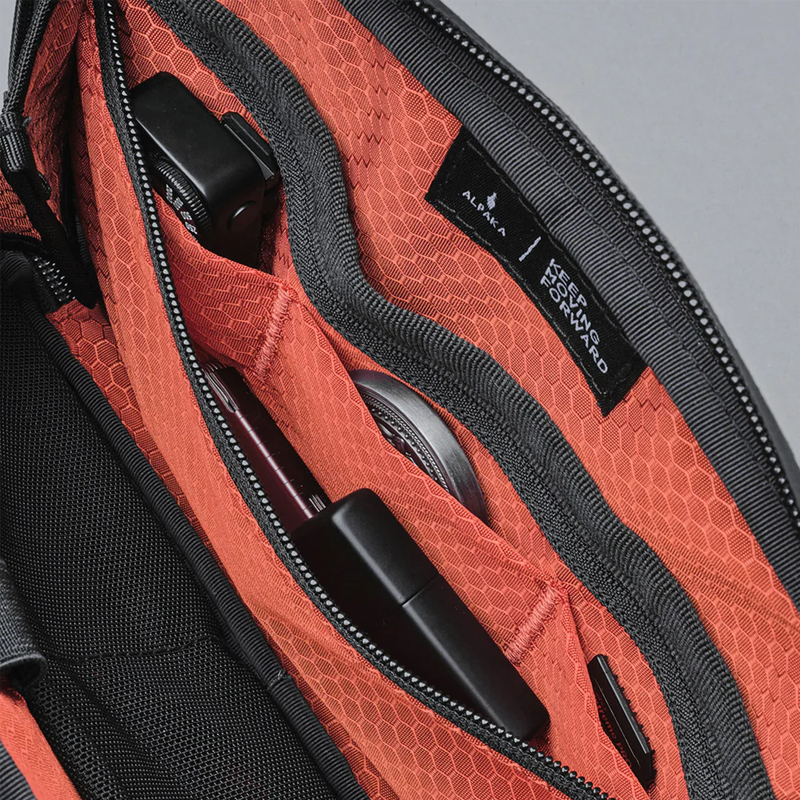 Elements tech case mini