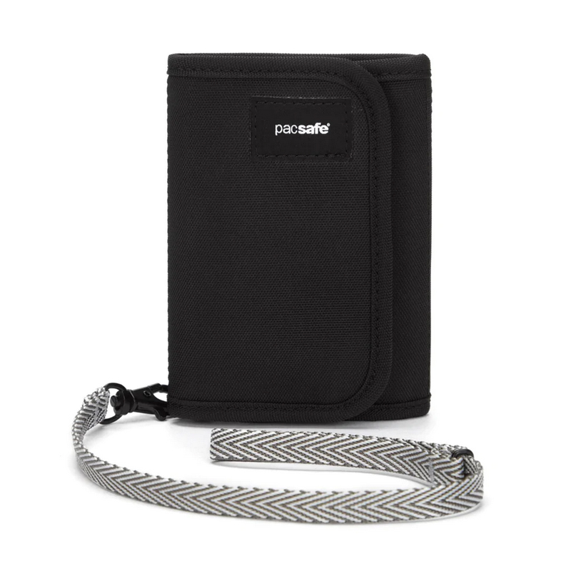 RFIDsafe V125 tri-fold wallet